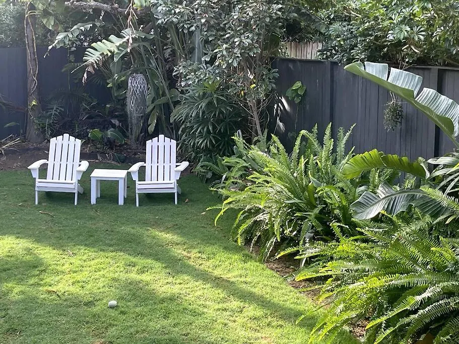 Beach House 100Ms To Beach Freshly Renovated All New Appliances Gold Coast Holiday home