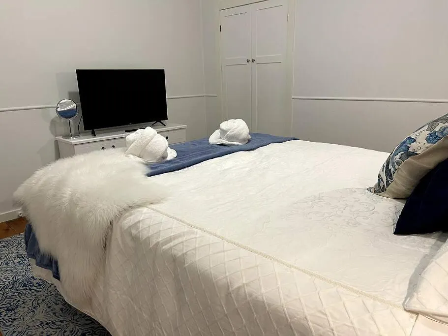 Holiday home Beach House 100Ms To Beach Freshly Renovated All New Appliances Gold Coast