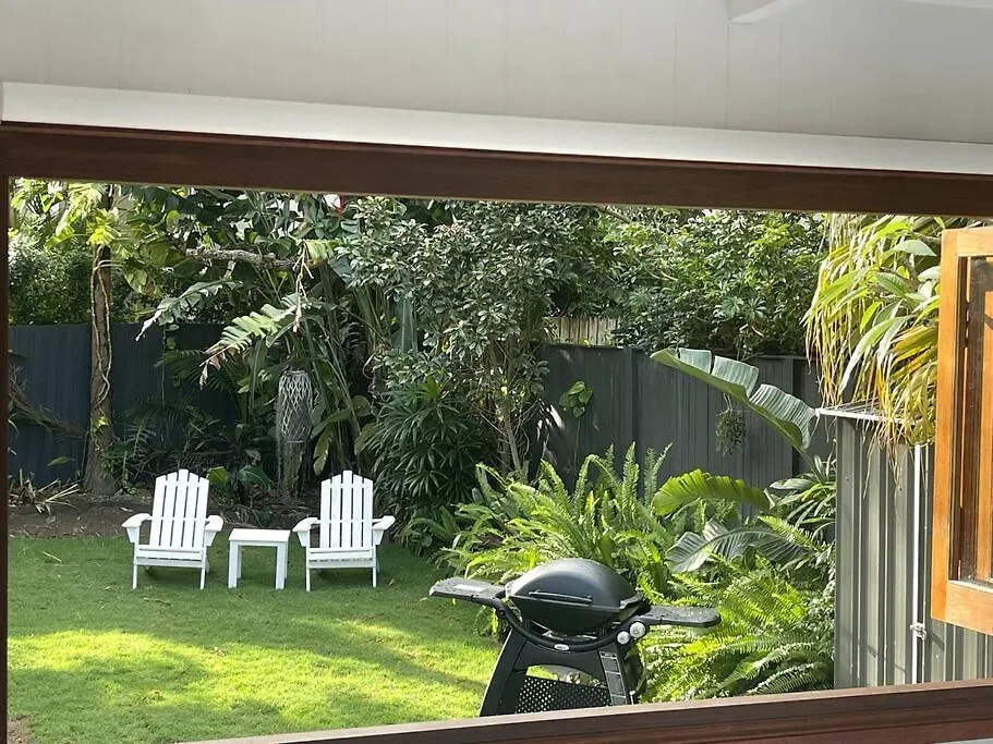 Holiday home Beach House 100Ms To Beach Freshly Renovated All New Appliances Gold Coast